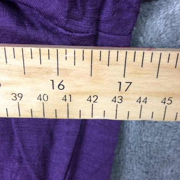 Icebreaker T Shirt Womens Medium Merino Wool Short Sleeve Purple Hiking Outdoors - Picture 6 of 12